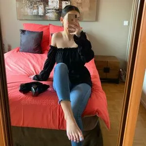 Adriana Feetgirl OnlyFans Leaked Free Thumbnail Picture - #I6EeEVOnBf