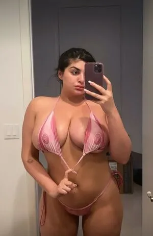 Adriana Sahar OnlyFans Leaked Free Thumbnail Picture - #0xC3PM4HHC