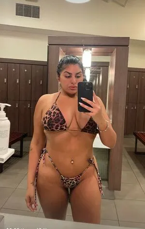 Adriana Sahar OnlyFans Leaked Free Thumbnail Picture - #VAWrWPB97z