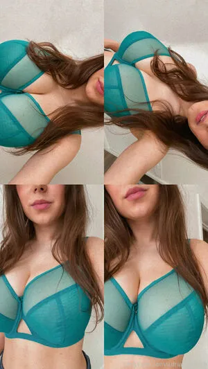 Adrianafenice OnlyFans Leaked Free Thumbnail Picture - #SGixA0VBUY