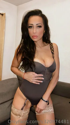 Adrianameran OnlyFans Leaked Free Thumbnail Picture - #j4C0MVgi5q
