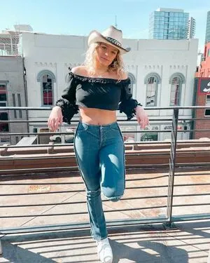 Adrianna OnlyFans Leaked Free Thumbnail Picture - #5CSikNzG0V