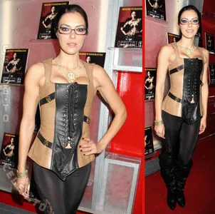 Adrianne Curry OnlyFans Leaked Free Thumbnail Picture - #txlsIgNI19