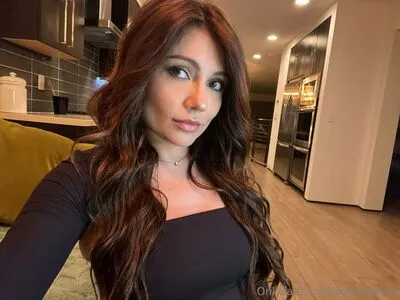 Adriaraexxx OnlyFans Leaked Free Thumbnail Picture - #edm21vFw6Y
