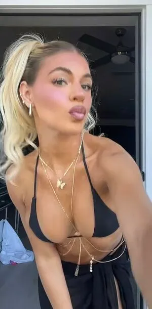 Adventuresoflaur OnlyFans Leaked Free Thumbnail Picture - #0aJOBowTMm