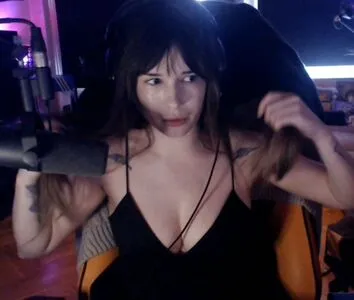Aelois OnlyFans Leaked Free Thumbnail Picture - #BFA1Qvi0bN