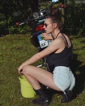 Affe Auf Bike OnlyFans Leaked Free Thumbnail Picture - #1sob4AnlwE