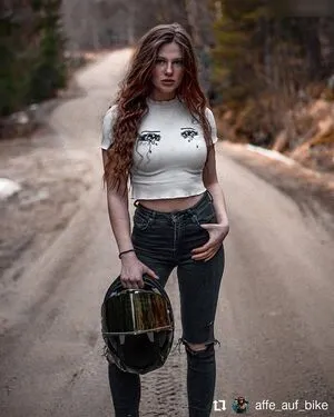 Affe Auf Bike OnlyFans Leaked Free Thumbnail Picture - #Ck5Zxq3BJz