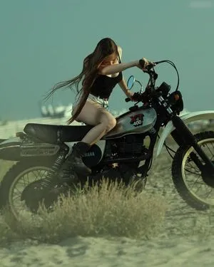 Affe Auf Bike OnlyFans Leaked Free Thumbnail Picture - #QZvEb84ZsR
