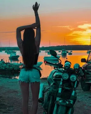 Affe Auf Bike OnlyFans Leaked Free Thumbnail Picture - #Qs4Dghdupj