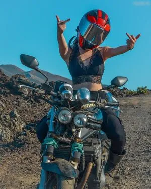 Affe Auf Bike OnlyFans Leaked Free Thumbnail Picture - #T5o2dV9Yx5