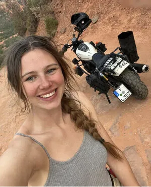 Affe Auf Bike OnlyFans Leaked Free Thumbnail Picture - #gSAIboUSDX