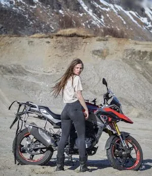 Affe Auf Bike OnlyFans Leaked Free Thumbnail Picture - #oU1D7s11sx