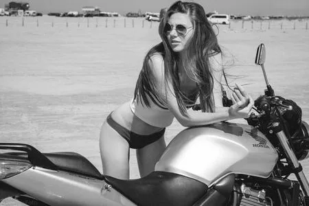 Affe Auf Bike OnlyFans Leaked Free Thumbnail Picture - #rVccOD7Ob6