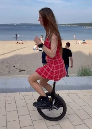 Affe Auf Bike OnlyFans Leaked Free Thumbnail Picture - #tWZOwL41Dx