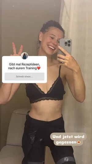 Affe Auf Bike OnlyFans Leaked Free Thumbnail Picture - #xFwhUE35nS