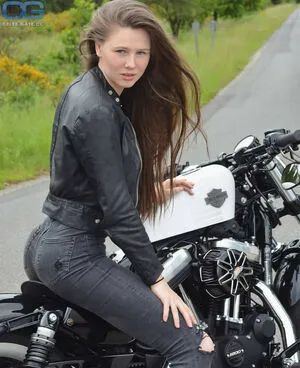 Affea Auf Bike OnlyFans Leaked Free Thumbnail Picture - #niHlRBJ3zP