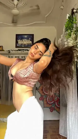 Afr Khan OnlyFans Leaked Free Thumbnail Picture - #igbFCIku86