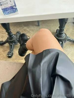 Afroditlily OnlyFans Leaked Free Thumbnail Picture - #KEfit5fV9T
