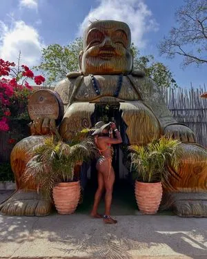 Afroglam1 OnlyFans Leaked Free Thumbnail Picture - #5Admks0Zzc