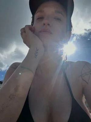 Agathe Rousselle OnlyFans Leaked Free Thumbnail Picture - #l2ZUmlfdGe