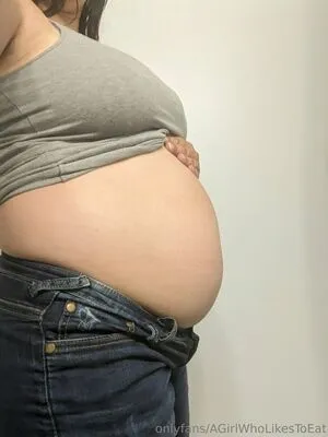 Agirlwholikestoeat OnlyFans Leaked Free Thumbnail Picture - #1AQJaWdbgc