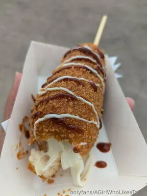 Agirlwholikestoeat OnlyFans Leaked Free Thumbnail Picture - #JSIgpiE6ZE