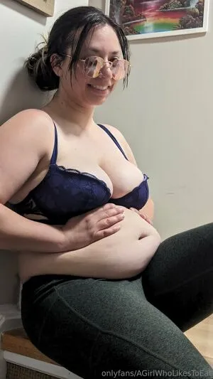 Agirlwholikestoeat OnlyFans Leaked Free Thumbnail Picture - #XDqZQJWsr1