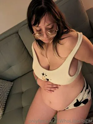Agirlwholikestoeat OnlyFans Leaked Free Thumbnail Picture - #i0YUk9UOdk