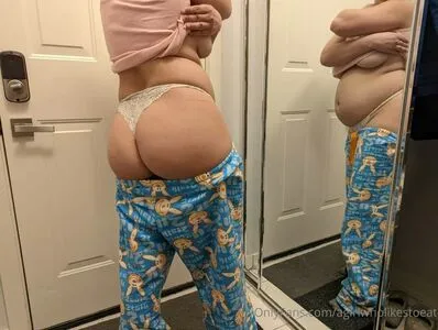 Agirlwholikestoeat OnlyFans Leaked Free Thumbnail Picture - #odTfhjLk95