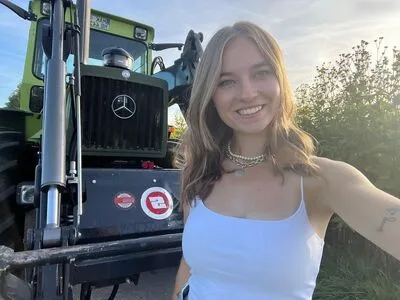 Agrar Emmy OnlyFans Leaked Free Thumbnail Picture - #VsfIgyokeP