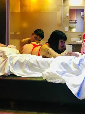 Aguss Abril90 OnlyFans Leaked Free Thumbnail Picture - #GMCAzKILhs