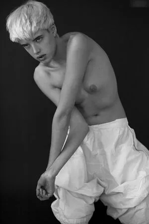 Agyness Deyn OnlyFans Leaked Free Thumbnail Picture - #SxgCcpAMxd