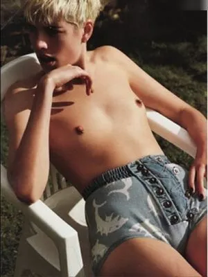 Agyness Deyn OnlyFans Leaked Free Thumbnail Picture - #ZhJxg98r2O