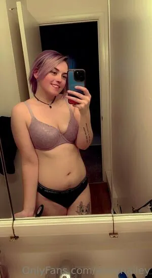 Ahoyhailey OnlyFans Leaked Free Thumbnail Picture - #a2CUaBt7Ji