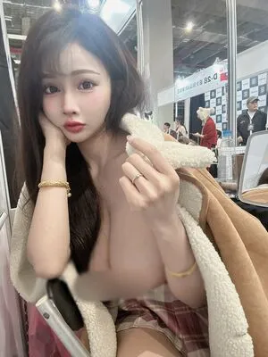 Ai Fei9961 OnlyFans Leaked Free Thumbnail Picture - #5h0IQ5HTkw