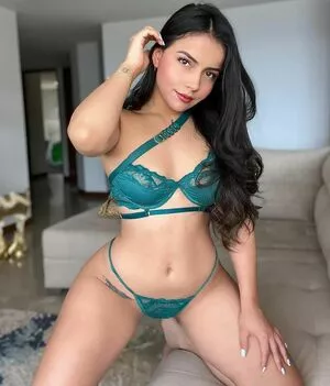 Aida Cortes OnlyFans Leaked Free Thumbnail Picture - #AdsUHDMq45