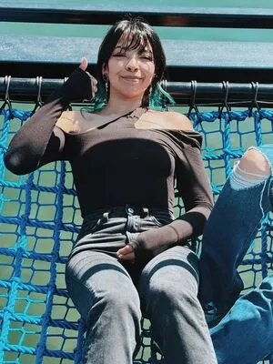 Aileensenpaireacts OnlyFans Leaked Free Thumbnail Picture - #059FNYZDxc