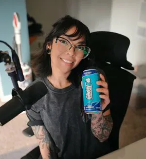 Aileensenpaireacts OnlyFans Leaked Free Thumbnail Picture - #oaynVYM0dw