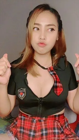 Aileenth69 OnlyFans Leaked Free Thumbnail Picture - #5ihyNW4VQS