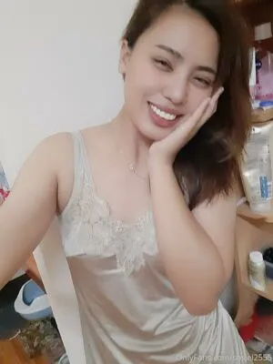 Aileenth69 OnlyFans Leaked Free Thumbnail Picture - #8bHosOksbs