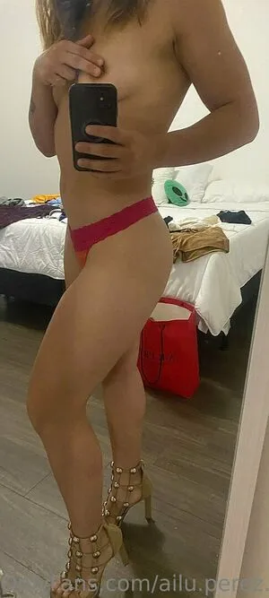 Ailu Perez Ufc OnlyFans Leaked Free Thumbnail Picture - #P433Fi1v1o