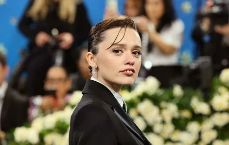 Aimee Lou Wood OnlyFans Leaked Free Thumbnail Picture - #5DksirbdSo