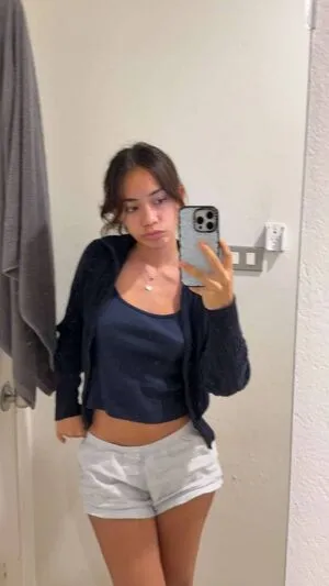 Aimeejaihall OnlyFans Leaked Free Thumbnail Picture - #0SkvrXGmAs