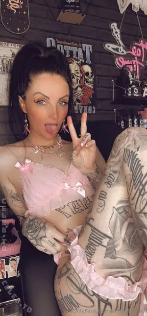 Aimeelawley OnlyFans Leaked Free Thumbnail Picture - #84Apsg14e2