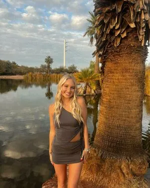 Ainsley Diedrichsen OnlyFans Leaked Free Thumbnail Picture - #3mZNsNUuwS