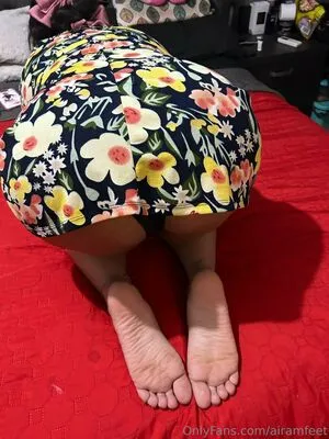 Airamfeet OnlyFans Leaked Free Thumbnail Picture - #7GgIbZCtsS