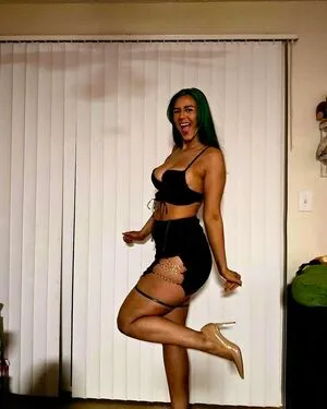 Airica Demia OnlyFans Leaked Free Thumbnail Picture - #aNi5TAemMU