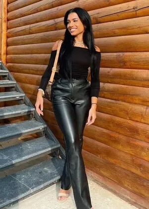 Aisha Mian OnlyFans Leaked Free Thumbnail Picture - #iffZeC7z29