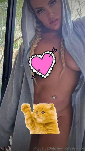 Aisleyne OnlyFans Leaked Free Thumbnail Picture - #sGy79jeqo0